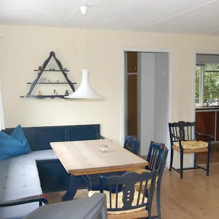 2 Bedroom Pet Friendly In Vggerlse Otel